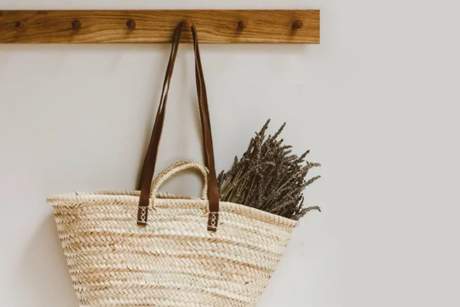 4 Essential Tips To Achieve a Minimalist, Zero-Waste Lifestyle